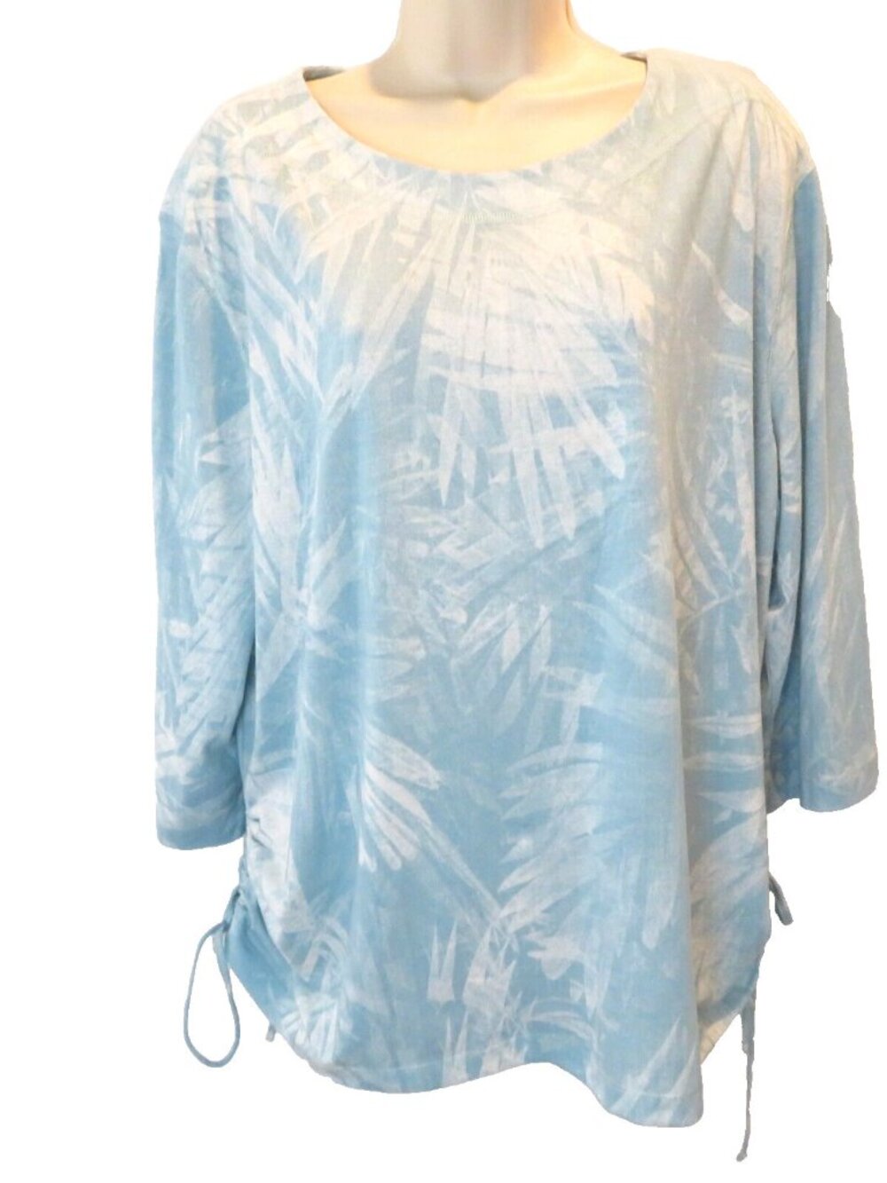 N Touch Women's Top Size 1X Blue Side Shirred Knit Leaf Print Pullover